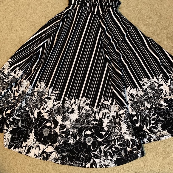 New York & Company Black and White Striped maxi skirt high slit XL paper bag - Picture 1 of 7